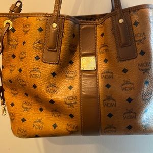 Liz Reversible Medium Visetos Tote Bag by MCM